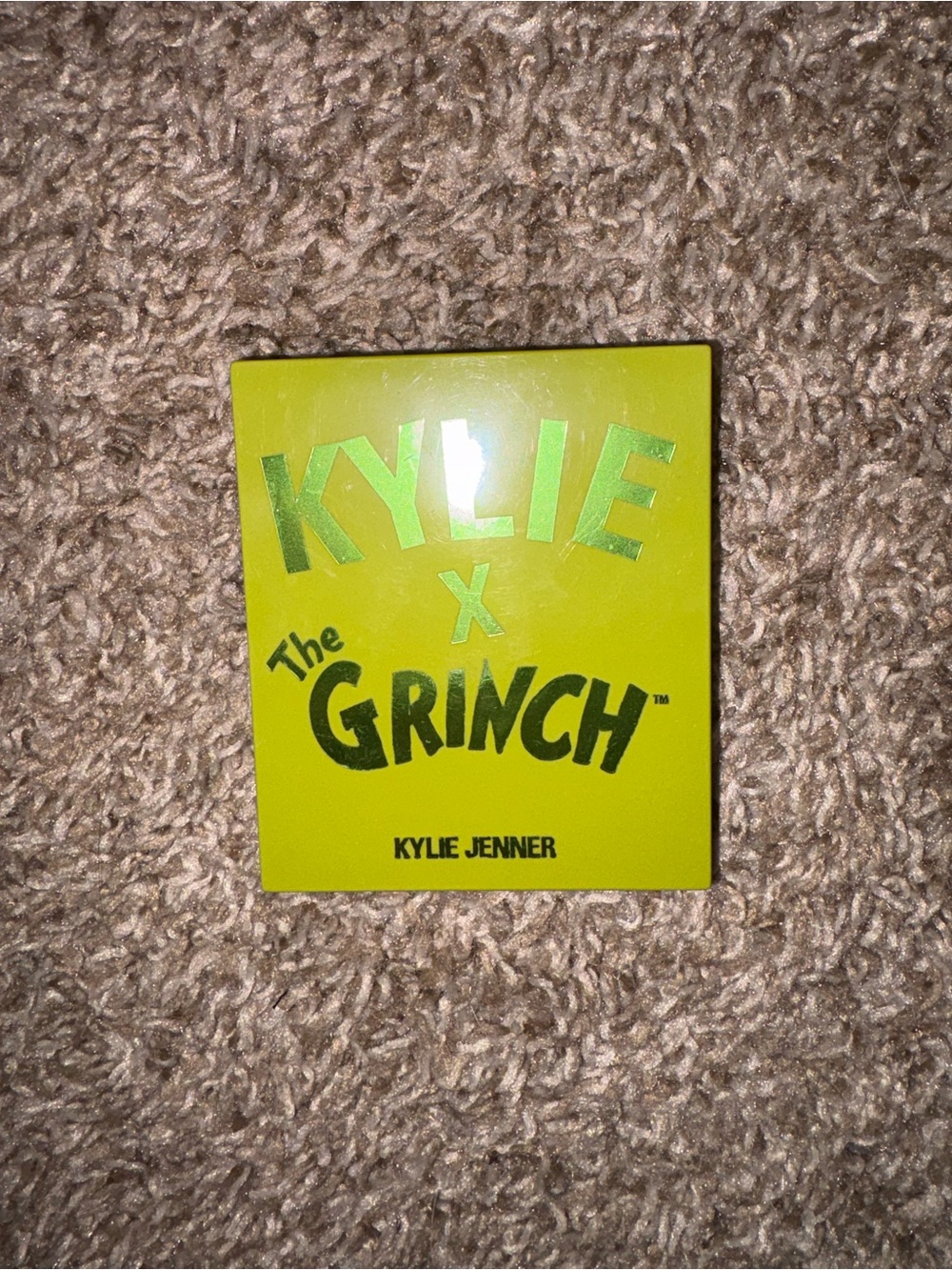KYLIE X The Grinch Holiday highlighter